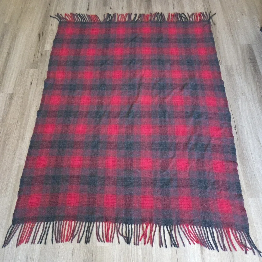 VTG Pendleton Wool Stadium Blanket Tartan Plaid Red Black 48x60 + Fringe 30s-50s